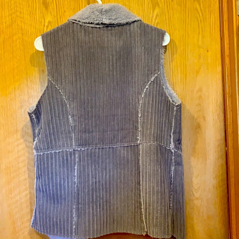 Favlux Gray Vest - Picture 2 of 6